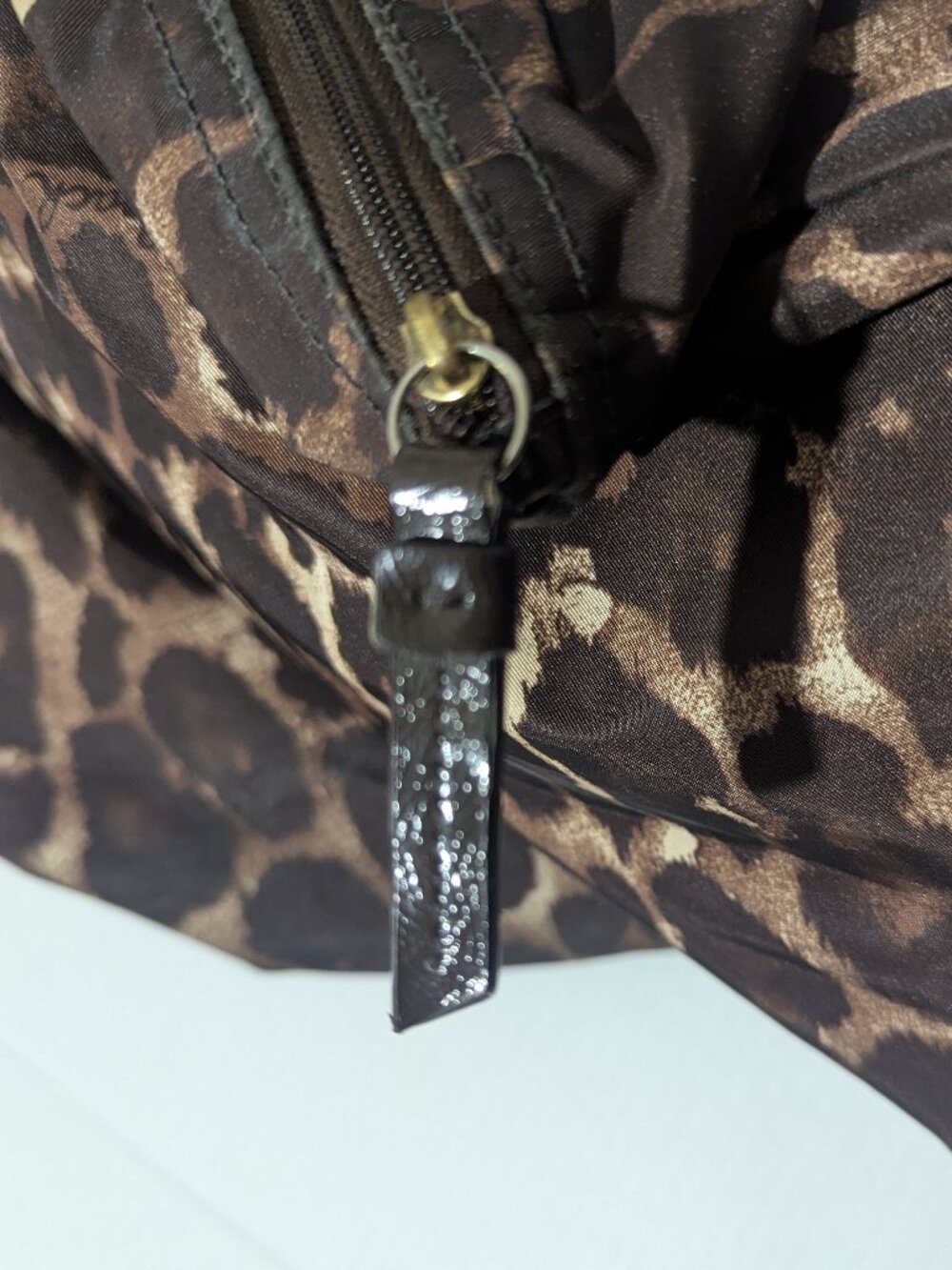 Coach Leopard Print Nylon Weekender Tote Bag Travel Carryall Zip Top NO Pouch - Picture 7 of 10